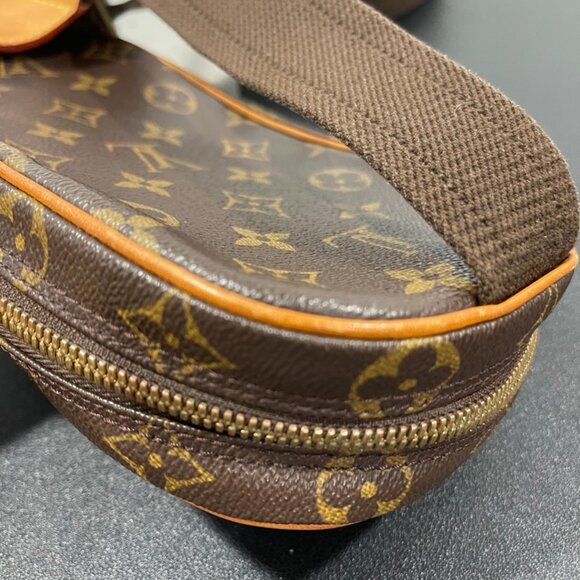 Louis Vuitton Monogram Pochette Gangu Sling/Crossbody Bag (JB1051) - Picture 7 of 14